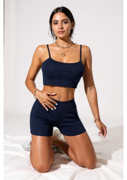 Kadın Lacivert Şortlu Kaşkorse Gecelik Takım – Modern, Konforlu ve Günlük Kombinlere Uygun fiyatları