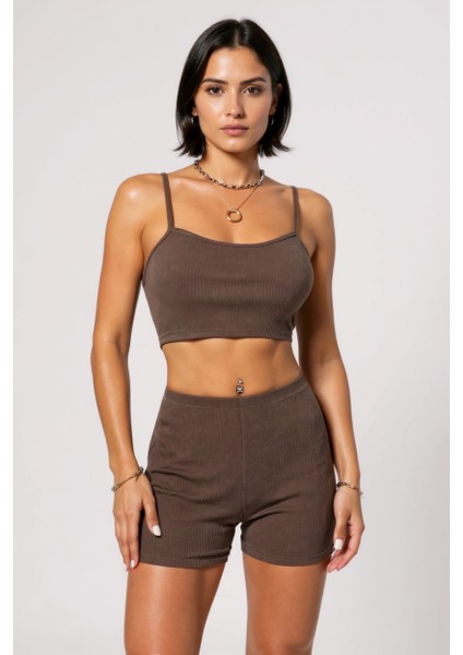 Kadın Kahverengi Şortlu Kaşkorse Gecelik Takım – Modern, Konforlu ve Günlük Kombinlere Uygun