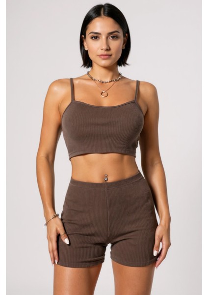 Kadın Kahverengi Şortlu Kaşkorse Gecelik Takım – Modern, Konforlu ve Günlük Kombinlere Uygun fırsatları