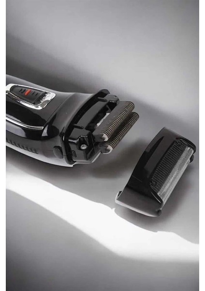Şarjlı Paslanmaz Çelik Bıçaklı ve Kablosuz Saç Sakal Tıraş Makinesi modelleri