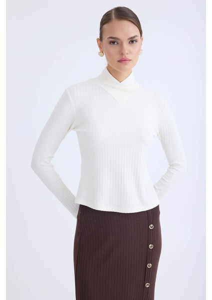 Fitilli Kumaş Önü Detaylı Uzun Kol Bluz modelleri