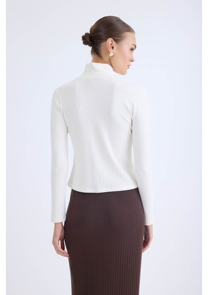 Fitilli Kumaş Önü Detaylı Uzun Kol Bluz