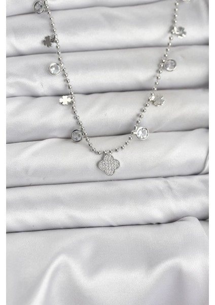 Bfs Pirinç Gümüş Renk Yonca Model Kadın Kolye