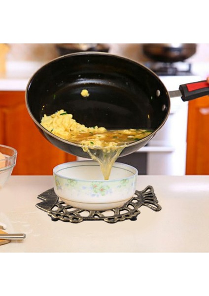 Dökme Demir Balık Trivet 7 5X6INCH Dekoratif Vintage Desen Tencere ve Kauçuk Ayaklar ile Sıcak Yemekler (Yurt Dışından) fiyatları