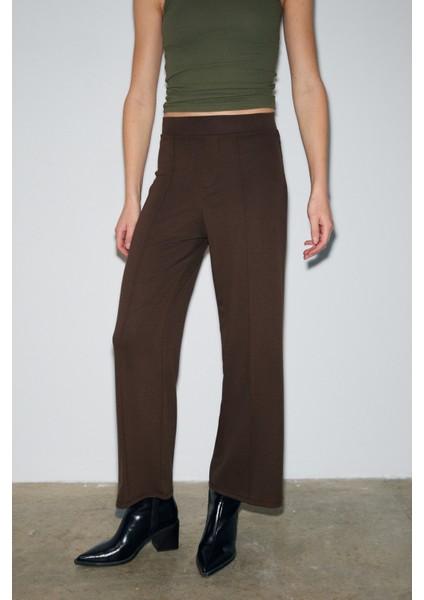 Freda Kadın Kalın Interlok Tok ve Esnek Kumaşlı Flare Paça Önü Nervürlü Beli Lastikli Koyu Kahverengi Pantolon indirimleri
