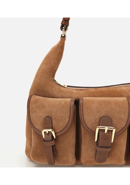 03CAH316400A340 KADIN Süet Deri Taba Cepli Tokalı Omuz Çantası fiyatları