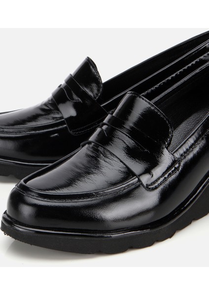 01AYH315570A100 KADIN Rugan Deri Siyah Dolgu Topuklu Günlük Loafer modelleri