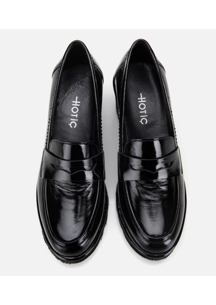 01AYH315570A100 KADIN Rugan Deri Siyah Dolgu Topuklu Günlük Loafer