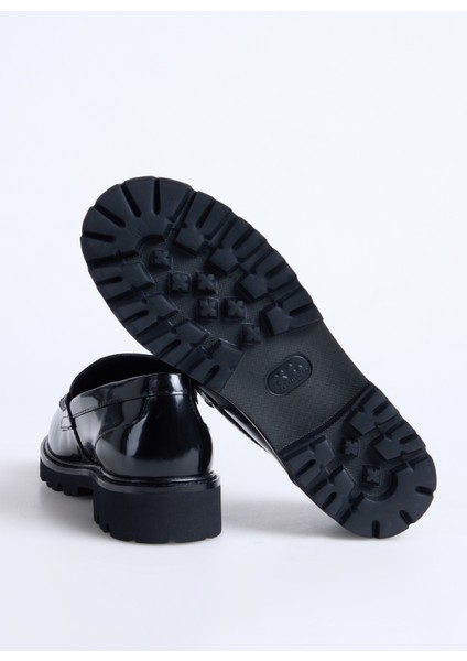 Siyah Kadın Loafer KL42224000 fırsatları