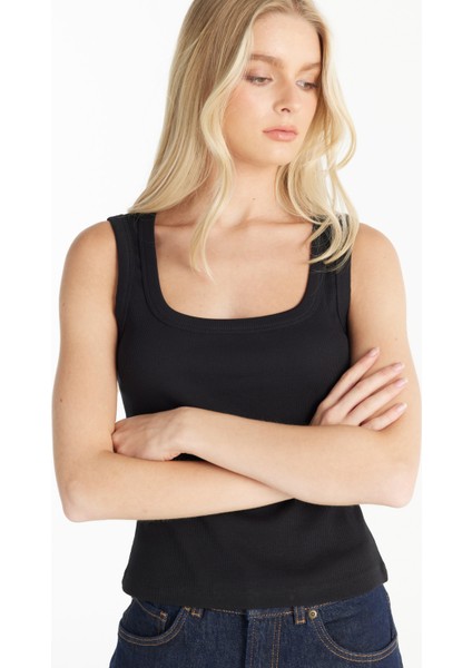 Kare Yaka Düz Siyah Kadın Atlet TBWRTS1086 modelleri