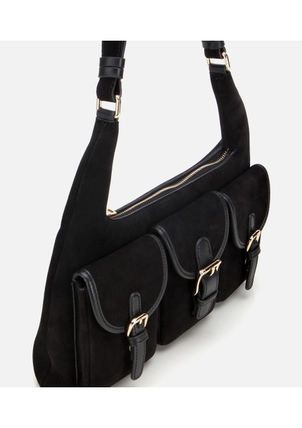 03CAH316400A100 KADIN Süet Deri Siyah Cepli Tokalı Omuz Çantası indirimleri