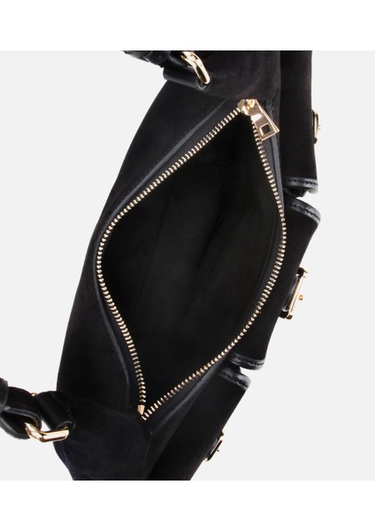 03CAH316400A100 KADIN Süet Deri Siyah Cepli Tokalı Omuz Çantası