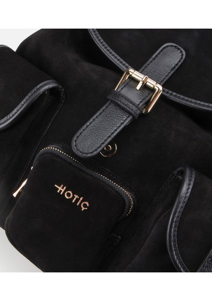 03CAH316410A100 KADIN Süet Deri Siyah Cepli Tokalı Sırt Çantası indirimleri