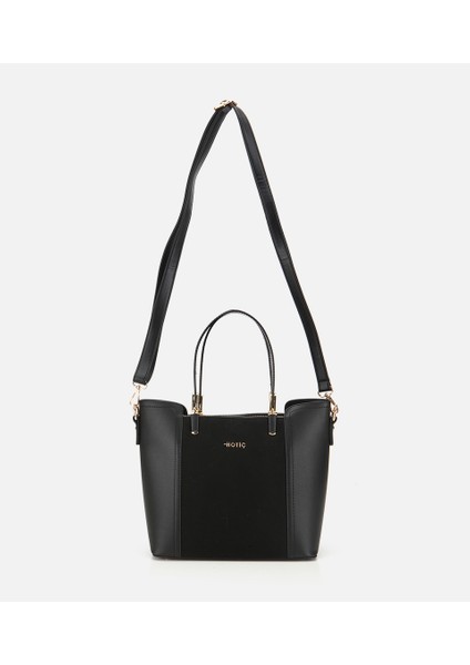 03CAH317130A100 KADIN Siyah Omuz Çantası fiyatları