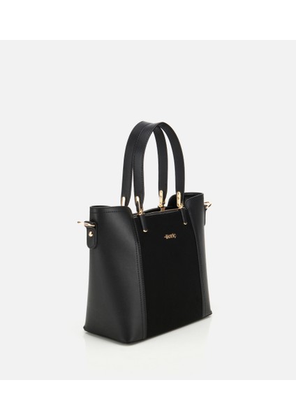 03CAH317130A100 KADIN Siyah Omuz Çantası fırsatları