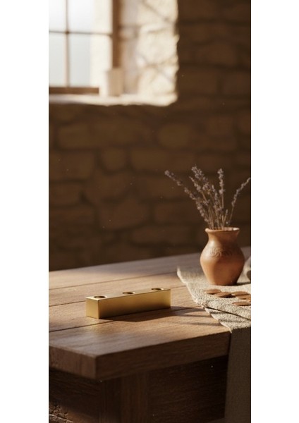 Som Pirinç Mumluk Şamdan (24X24 mm Kare / 120 mm Uzunluk) - Minimalist Tasarım Lüks Dekor fiyatları