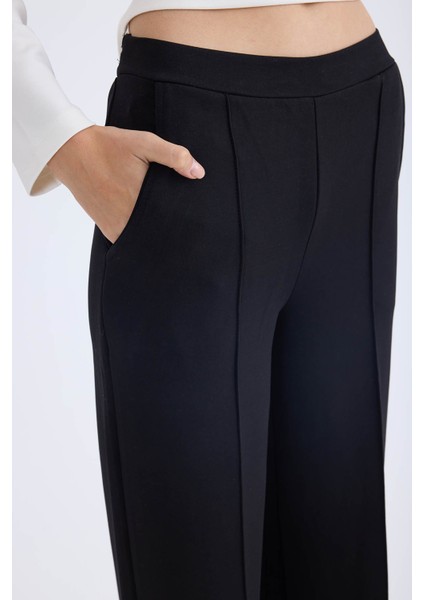 Önü Dikişli Geniş Paça Beli Lastikli Pantolon fırsatları