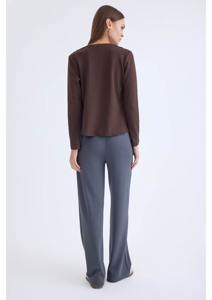 Önü Dikişli Geniş Paça Beli Lastikli Pantolon modelleri