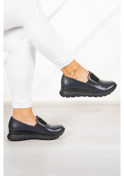 Morena Lacivert Hakiki Dana Derisi Taşlı Yuvarlak Burun Günlük Ayakkabı indirimleri