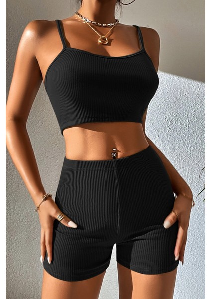 Kadın Siyah Şortlu Kaşkorse Gecelik Takım – Modern, Konforlu ve Günlük Kombinlere Uygun indirimleri