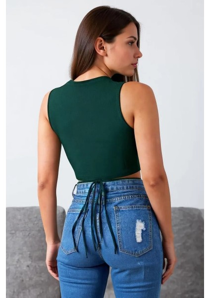 Kadın Yeşil Çapraz Bağlamalı Crop Top Büstiyer – Modern ve Şık Tasarım indirimleri