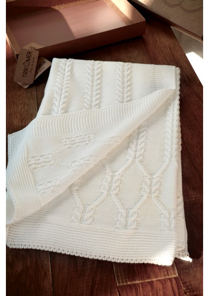 Triko Örgülü Mevsimlik Özel Kutulu Bebek Battaniyesi fırsatları