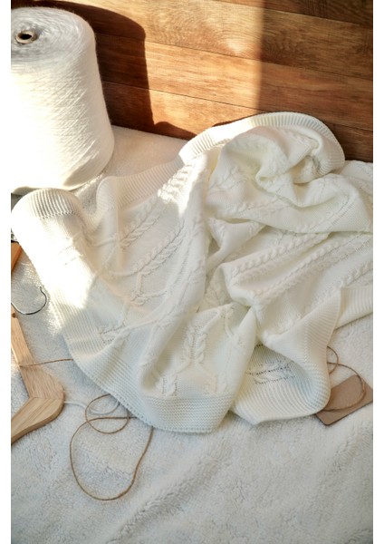 Triko Örgülü Mevsimlik Özel Kutulu Bebek Battaniyesi indirimleri