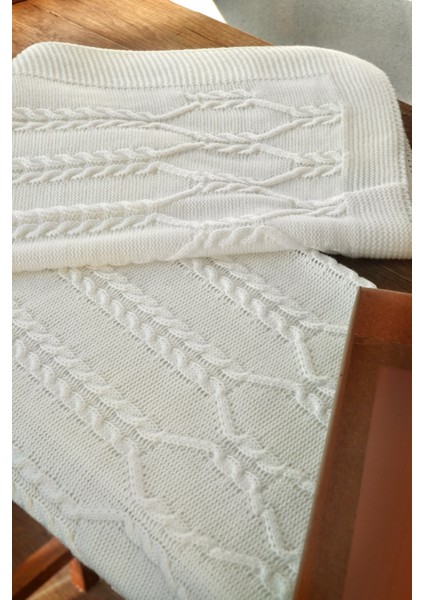 Triko Örgülü Mevsimlik Özel Kutulu Bebek Battaniyesi