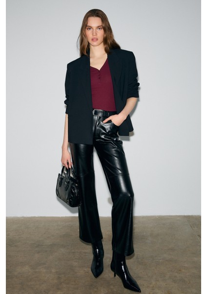 Kalanı Kadın Uzun Kollu V Yaka Patlı Düğmeli Bordo Body indirimleri