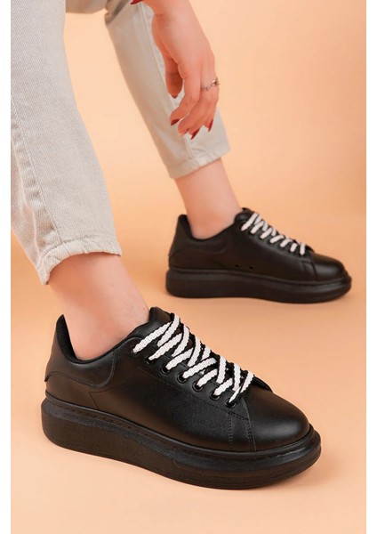 LC107 Siyah St Bağcıklı Kadın Ayakkabı