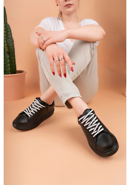 LC107 Siyah St Bağcıklı Kadın Ayakkabı fırsatları