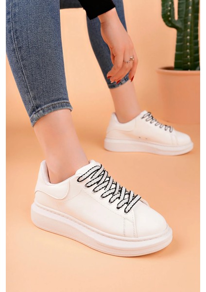 LC107 Beyaz Bağcıklı Kadın Ayakkabı fiyatları