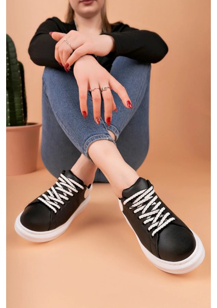 LC107 Siyah Arka Beyaz Bt Bağcıklı Kadın Ayakkabı modelleri