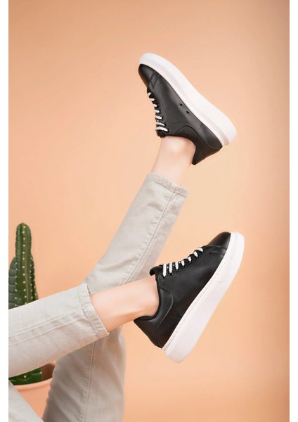 LC107 Siyah Bt Bağcıklı Kadın Ayakkabı modelleri