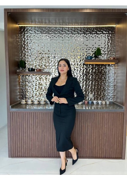 Crop Ceket Cep Detaylı Etek Takım TKM 08008