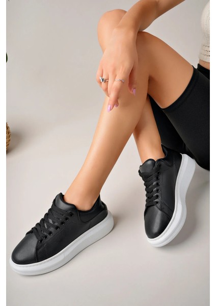 LC101 Siyah Cilt Beyaz Taban Kadın Sneaker modelleri
