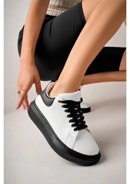 LC101 Beyaz Siyah Cilt Siyah Taban Kadın Sneaker indirimleri