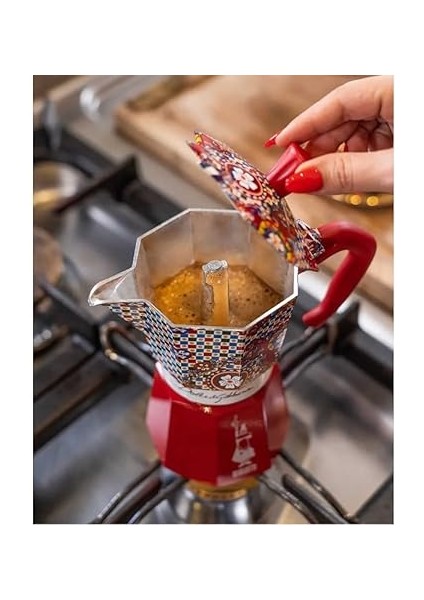 Dolce &amp; Gabbana Mocha Express 3 Kupa Açık Ateş Espresso Makinesi (Kahve Makinesi, Mocha, Kırmızı) indirimleri