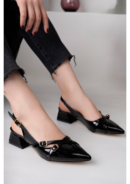 3 Tokalı Siyah 4 cm Topuklu Ayakkabı