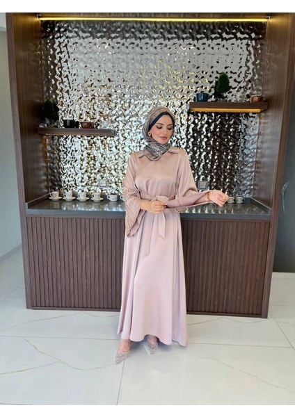 Boyun Taş Işlemli Kemer Aksesurlı Elbise S16044 indirimleri