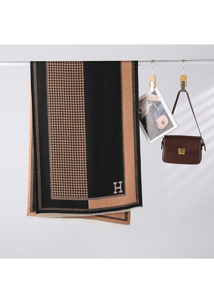 Sonbahar ve Kış Yeni Büyük V Eşarp Modası Vahşi Sıcak Boyun Çift Taraflı Şal (Yurt Dışından)