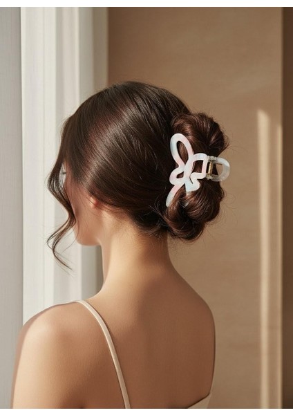 Kadın Kelebek Şekilli Soft Akrilik Mandal Toka