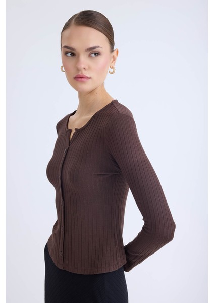 Önü Düğmeli Fitilli Uzun Kol Bluz indirimleri