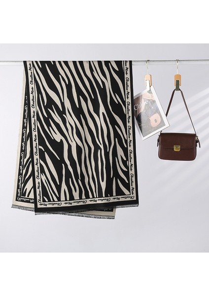 Sonbahar ve Kış Yeni Büyük V Eşarp Modası Vahşi Sıcak Boyun Çift Taraflı Şal (Yurt Dışından)