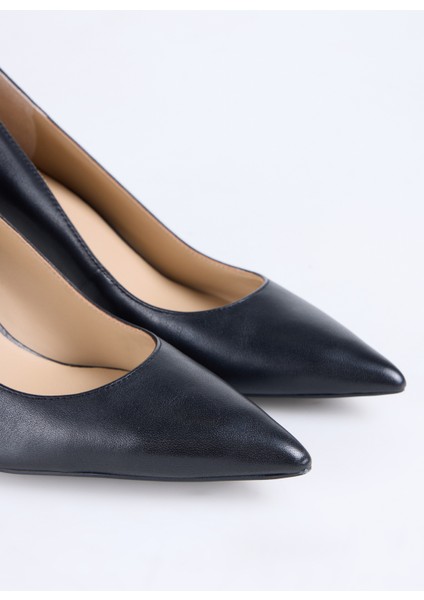 Siyah Kadın Topuklu Ayakkabı 802972023001 indirimleri