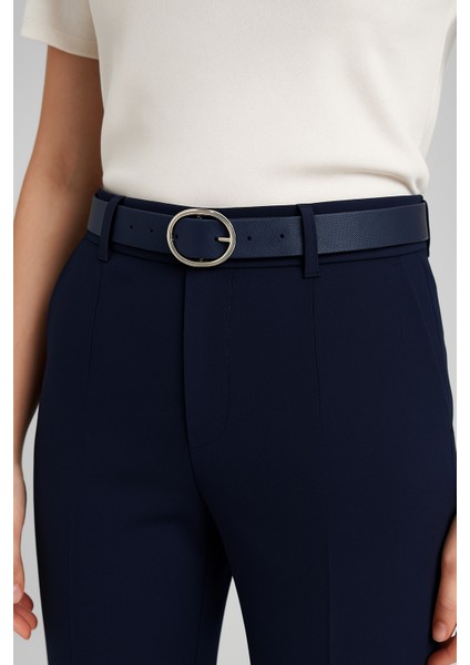 Kadın Oval Tokalı Siyah Kemer – Şık Günlük ve Jean Uyumlu Deri Görünümlü Kemer fiyatları