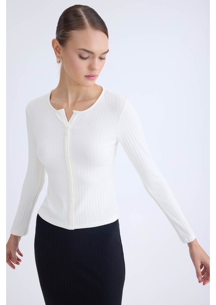 Önü Düğmeli Fitilli Uzun Kol Bluz fiyatları