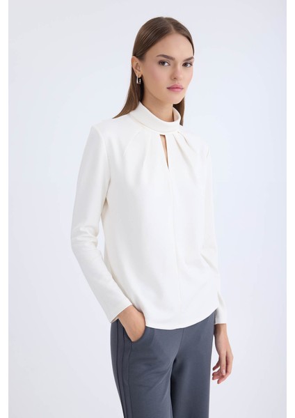 Önü Detaylı Uzun Kol Bluz modelleri