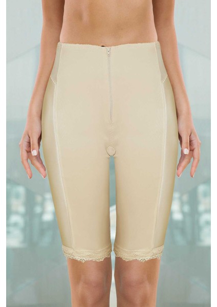 Kıvrımlı Gösteren Uzun Boy Korse