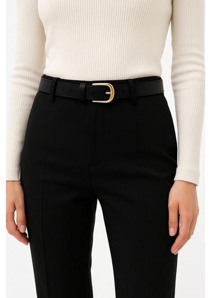 Kadın Siyah Suni Deri Kemer – Şık Günlük ve Ofis Kombinleri Için modelleri